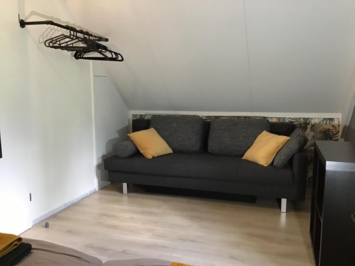 Rumah Senang Wellness Met Hottub En Tuin Ewijk Exterior photo