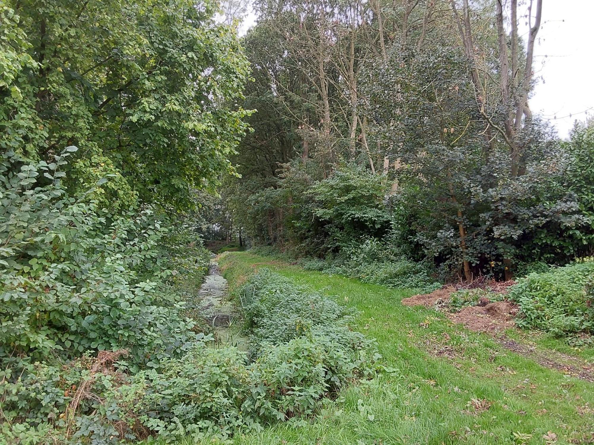 Rumah Senang Wellness Met Hottub En Tuin Ewijk Exterior photo
